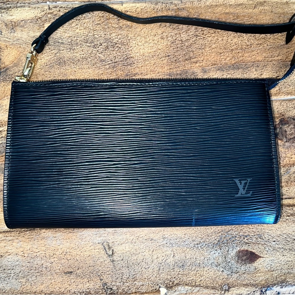 Louis Vuitton Pochette Accessoires Handbag Black Epi